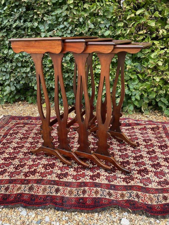 Good Quality 19th Century Mahogany Quartetto Nest of Tables